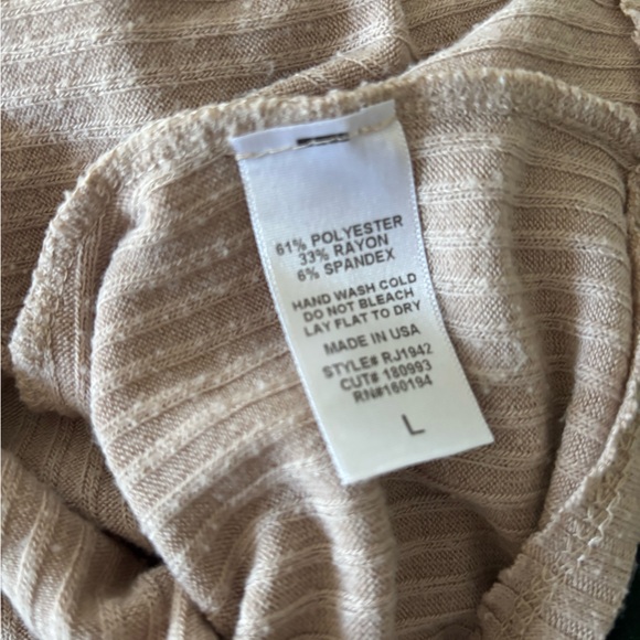 By Together Ribbed Knit Top - Picture 4 of 4